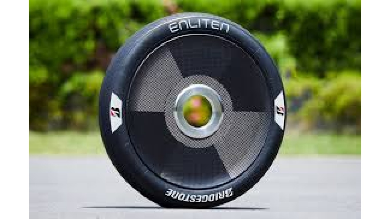 Bridgestone bemutatja az új minden időjárási teherautó abroncsát